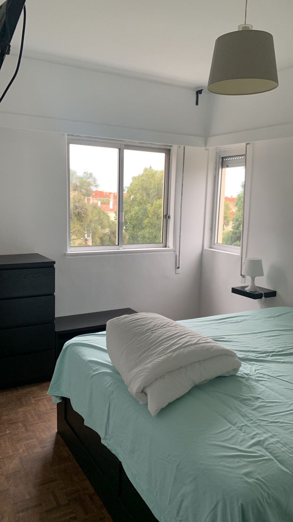 Room in Carcavelos close to the beach