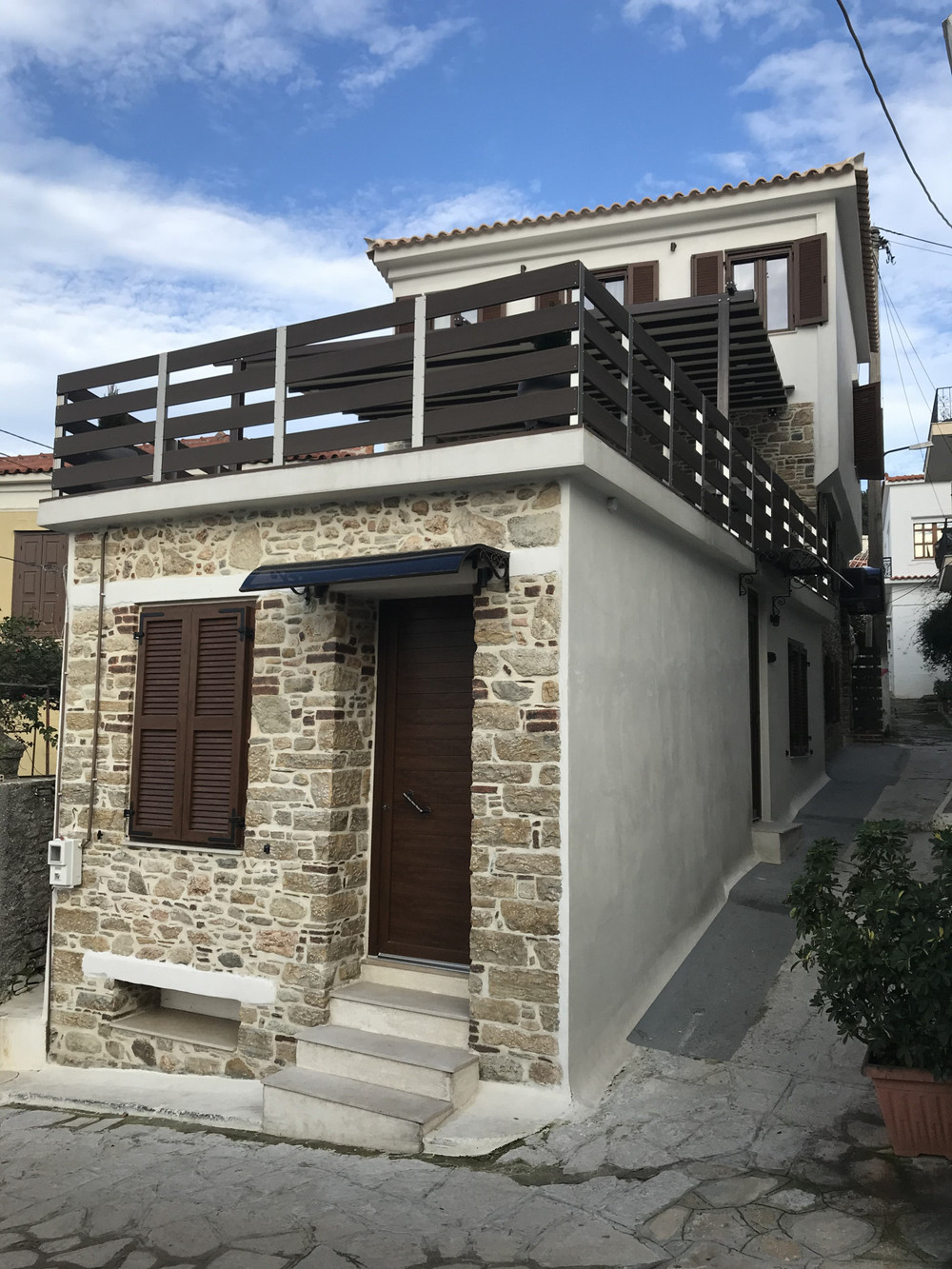 SAMOS MARIA'S STONE HOUSE 1 preview