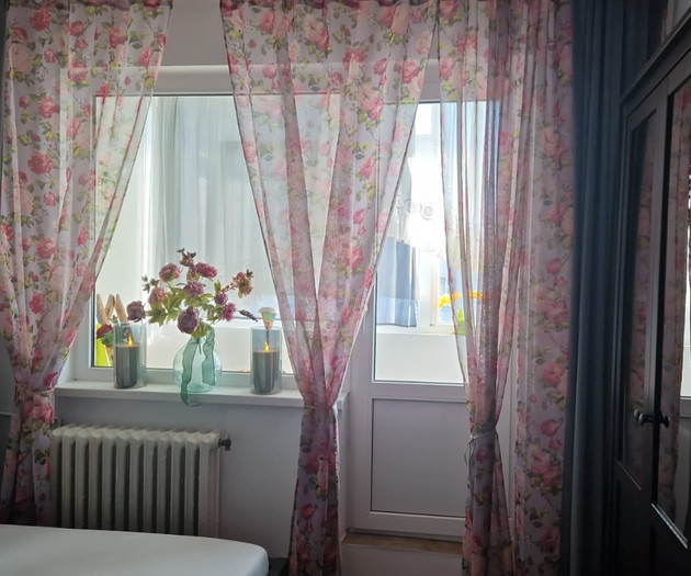 Large Group Accommodation Bucharest, 4 apt,20slips