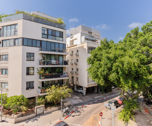Blueground | Lev Hair, Spacious, 2 Balconies -22