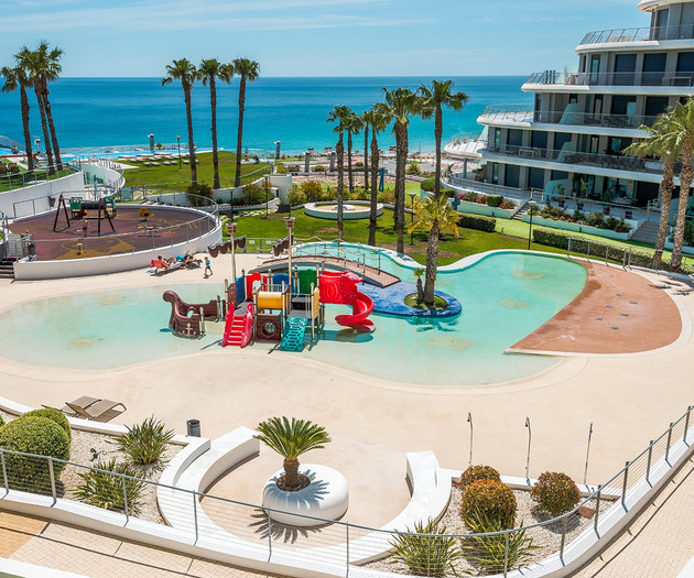 Luxury Beachfront Apt | Heated Pool, Gym & Seaview