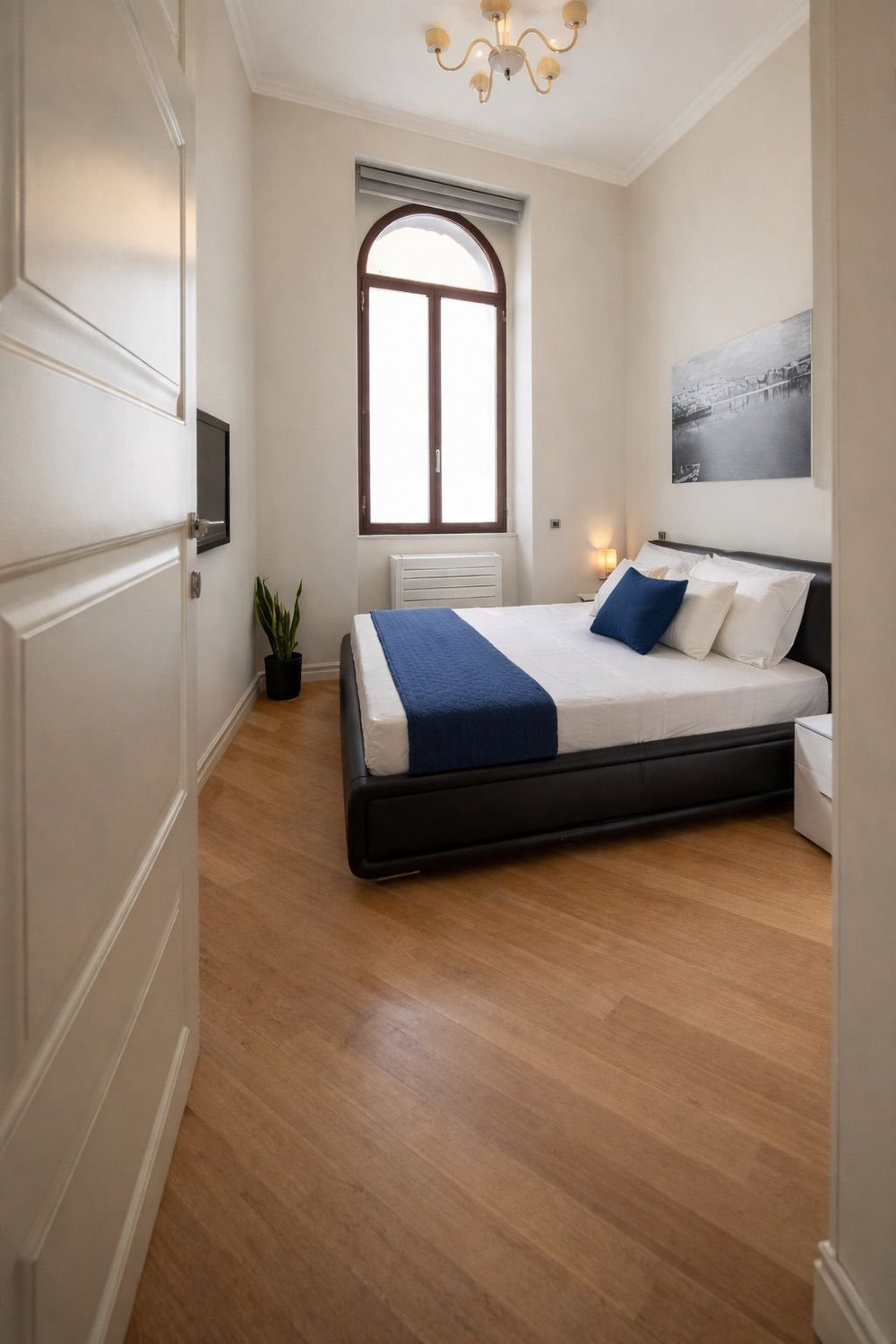 Private Terrace- Elegant flat in the city center preview