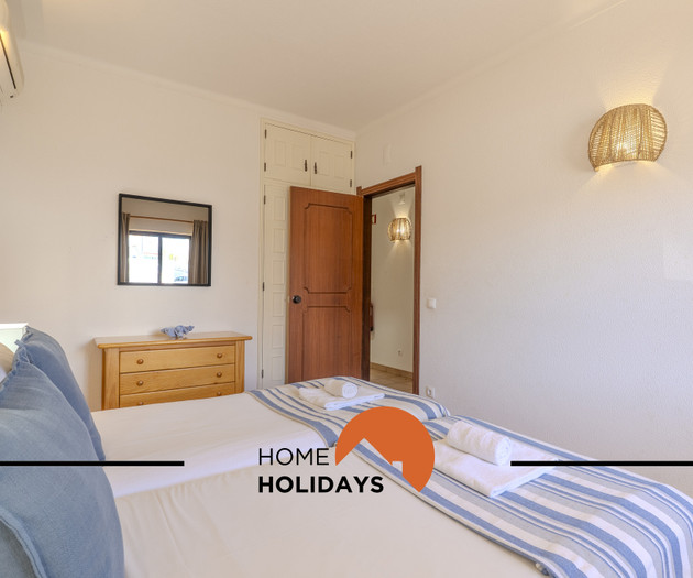 #014 Veríssimo II by Home Holidays