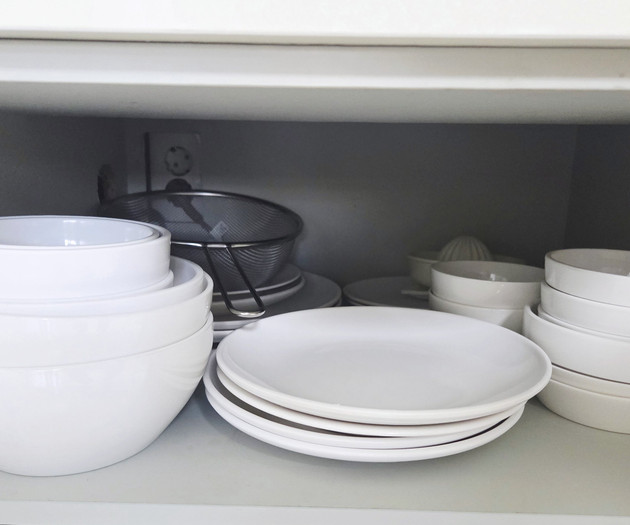 Ansan Balcony Apartment with Kitchen & Washer