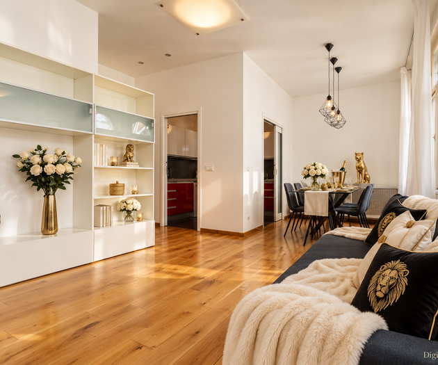 Golden Cat | Grand Luxury in Historic Prague