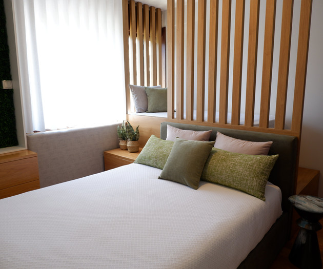 Double bedroom with wooden slats