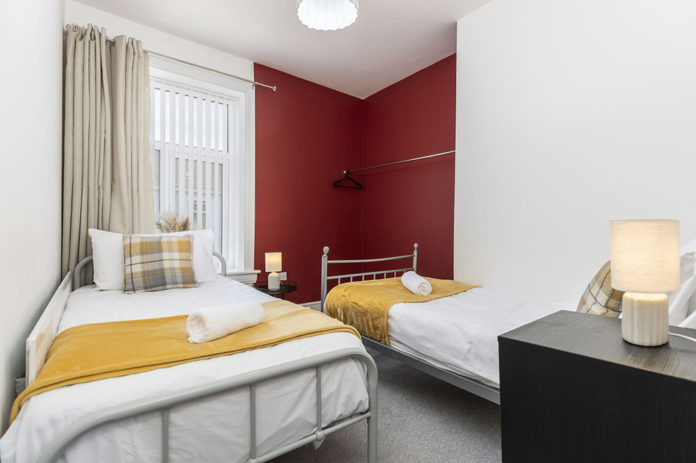 The Maple Haven – Spacious 3BR w/FREE Parking preview