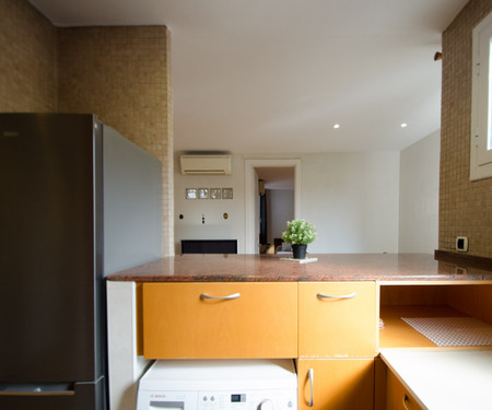 Renovated Apartment, in front of Sagrada Familia