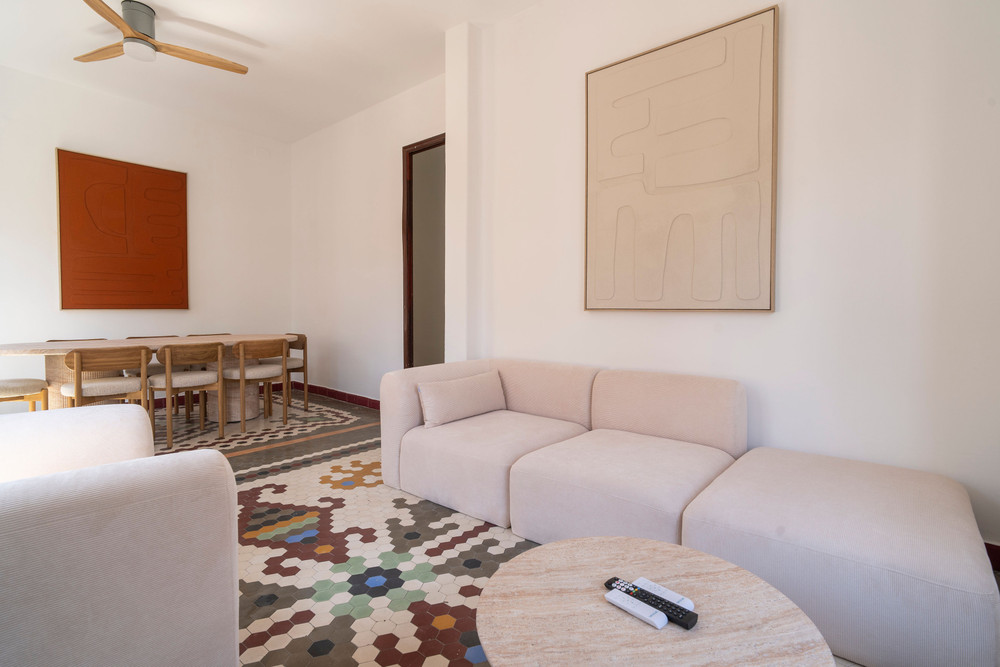 Charming 3 Bedroom Apartment El Cabanyal 8 preview
