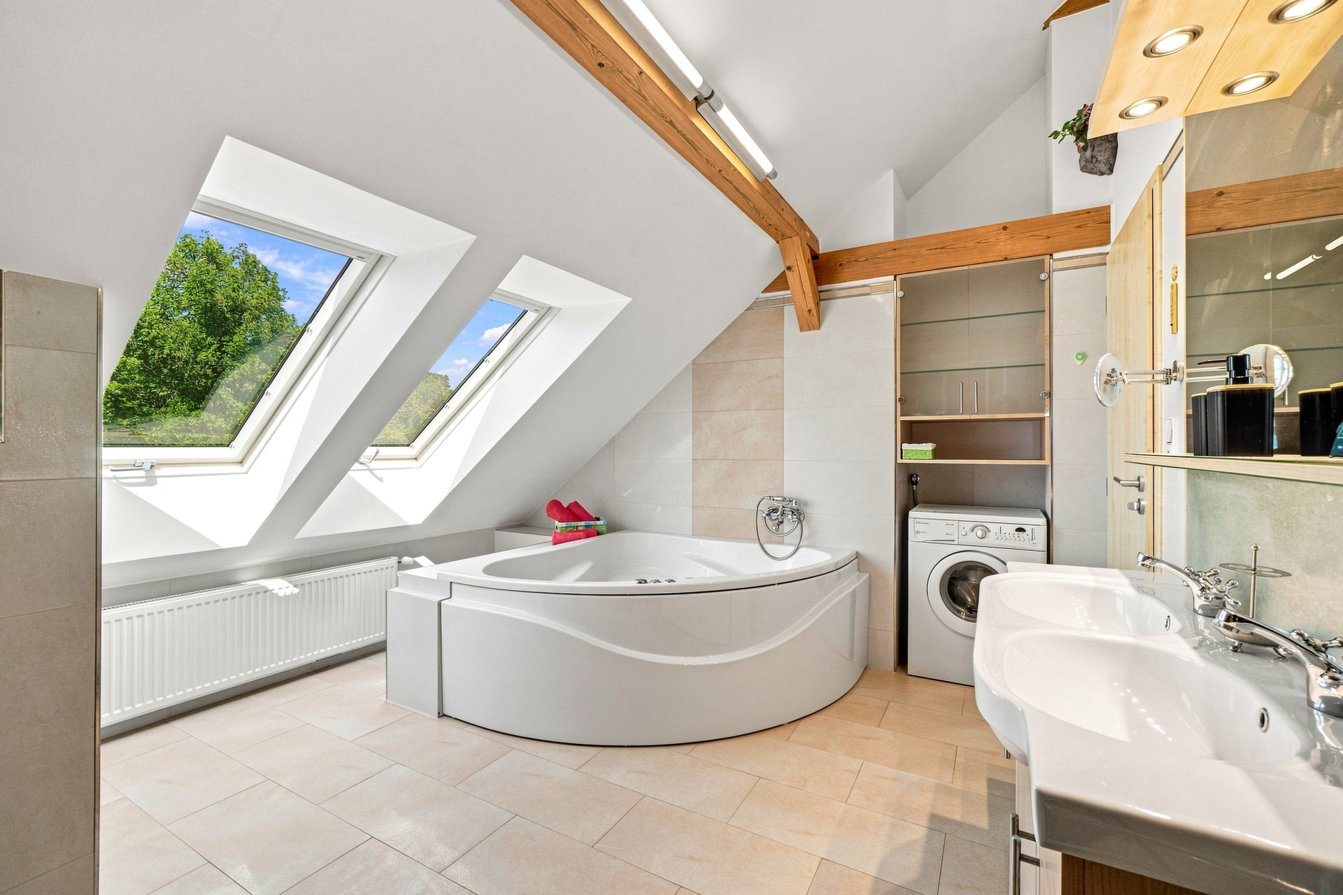 Bathroom with corner jacuzzi tub