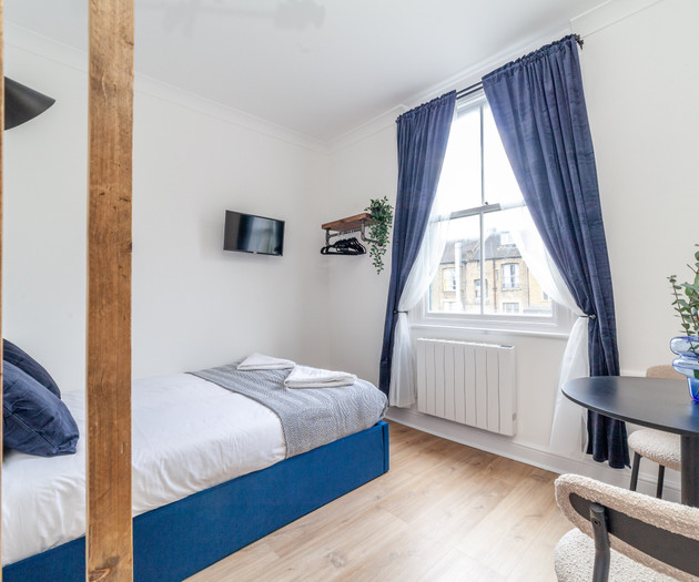 Bright Studio with Garden View, Finsbury Park 05