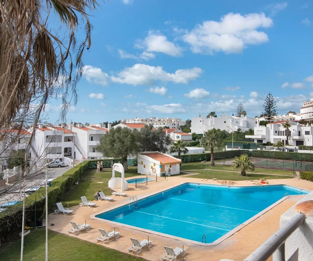 Apartamento localizado em Montechoro