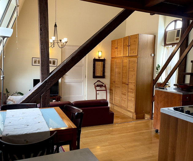 Elegant fully furnished flat - Servita Square