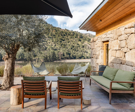 Douro Riverside Refuge Lodge