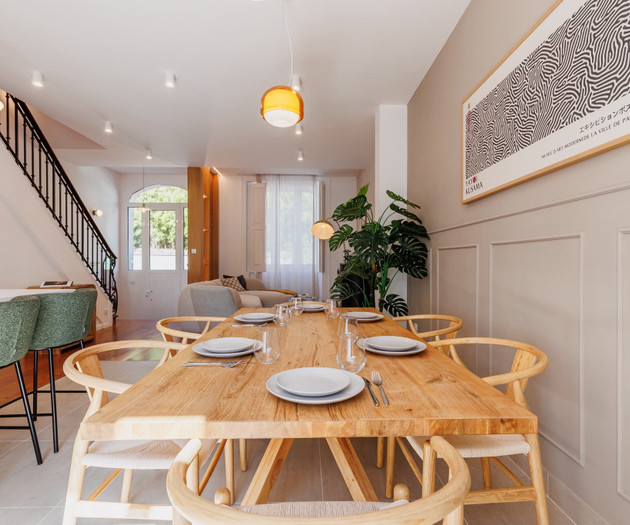 Golden Hour | Luxury T4 for Families & Groups
