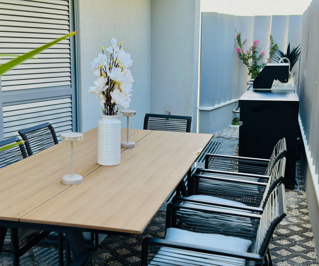 Penthouse Soll 100m from sea