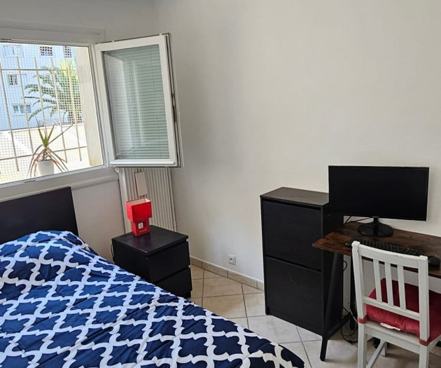 Your comfy stay in Juan-les-Pins – beach & parking