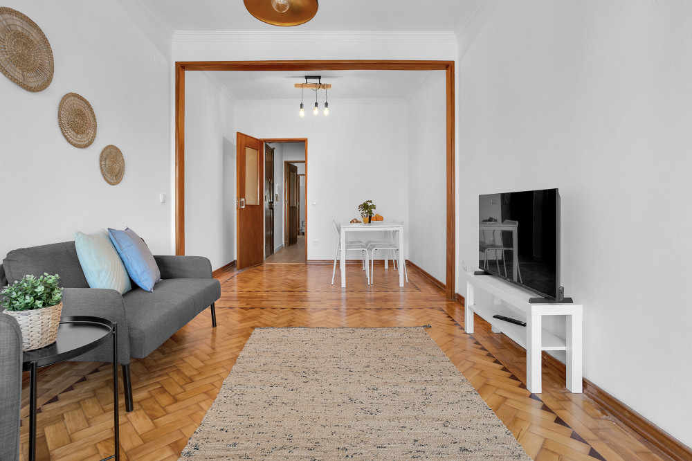 Cozy Two Bedroom Apartment in the Center of Almada preview