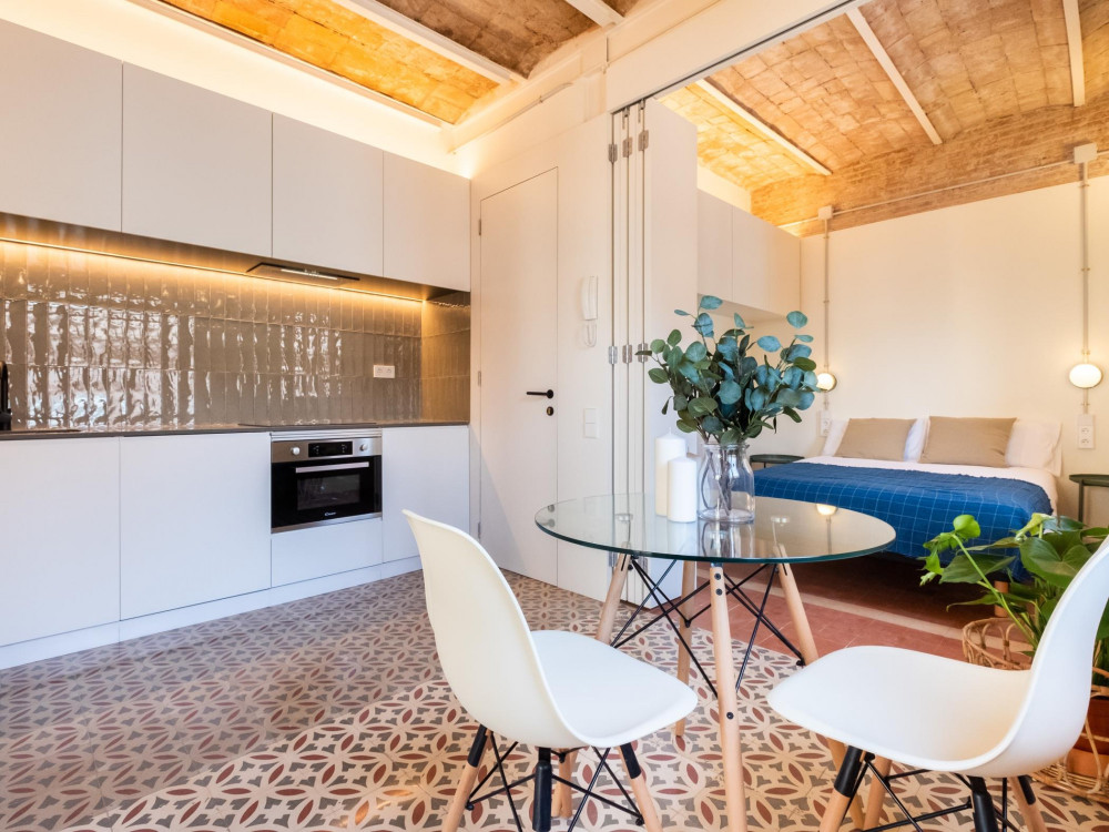 STYLISH STUDIO ON THE BEACH OF BARCELONA preview