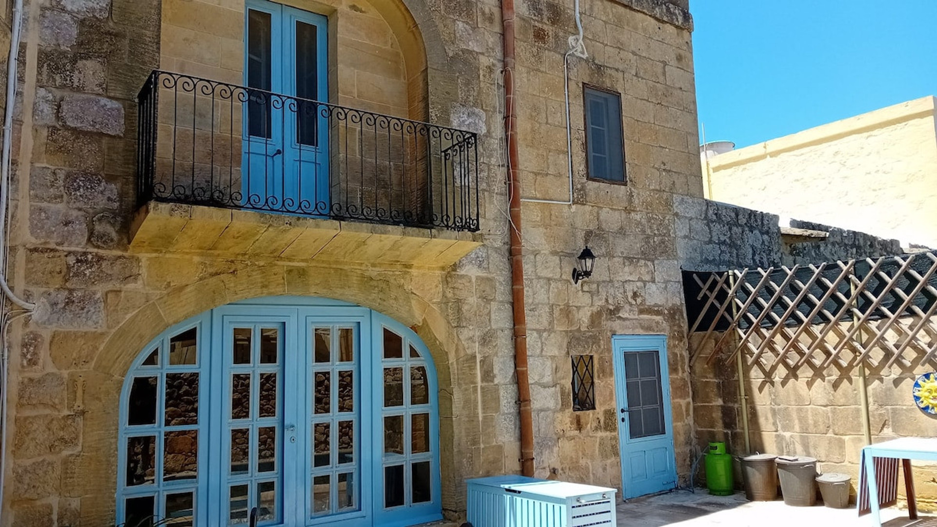 Listing image 4
