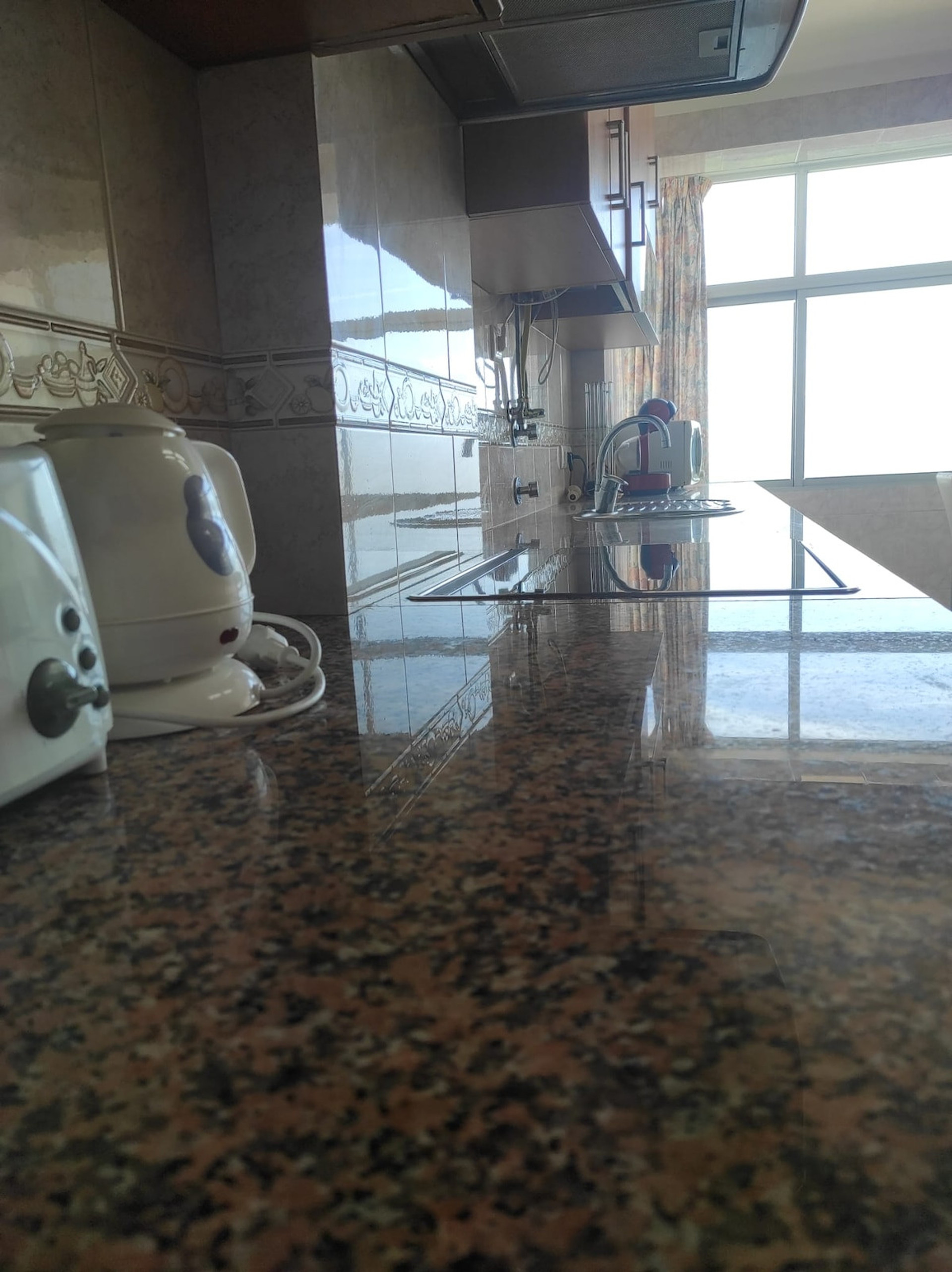 Full kitchen