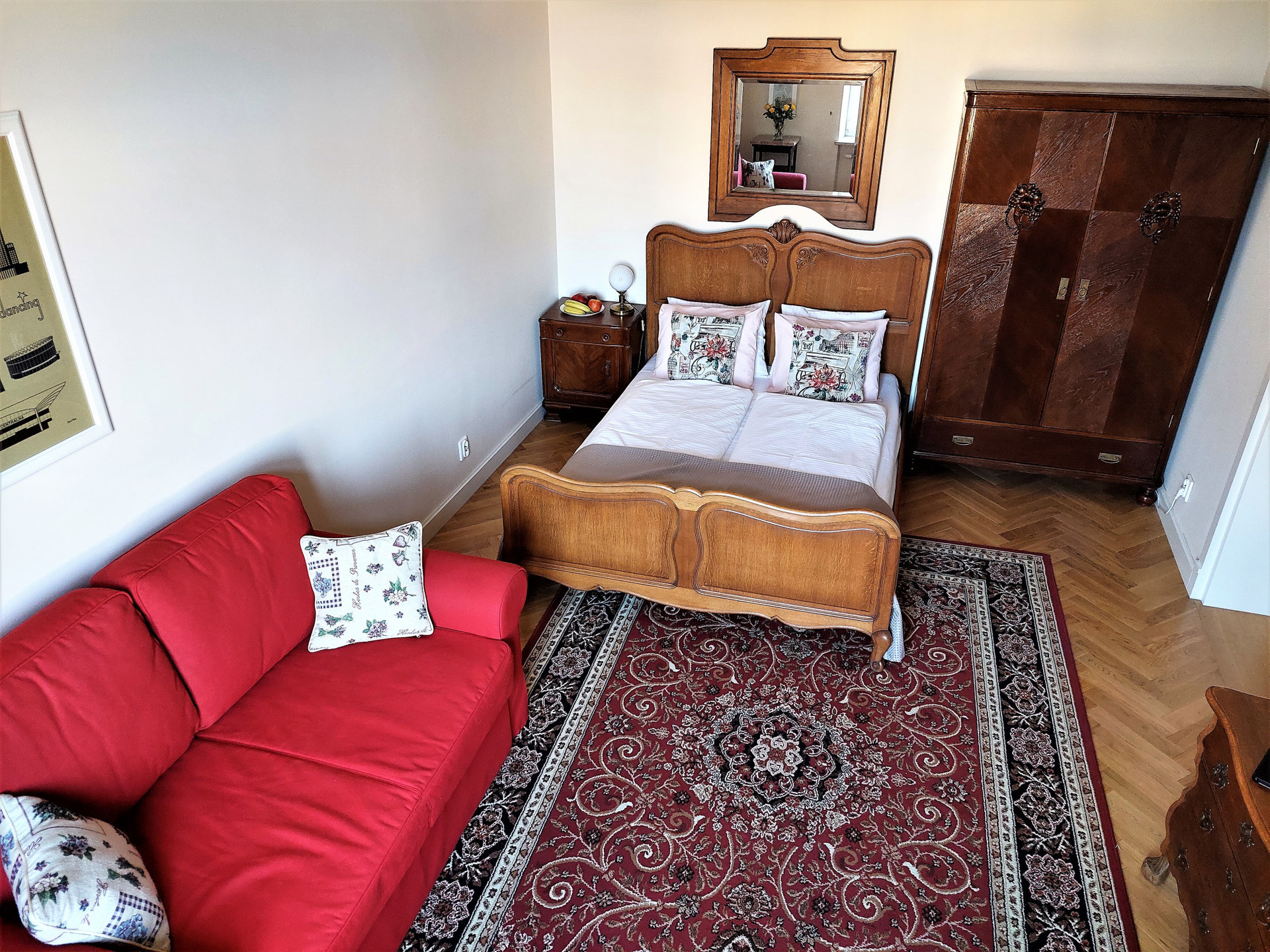 Bedroom/Living room