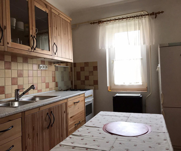 Helle und ruhige 2-Zimmer-Wohnung im Stadtteil Pus