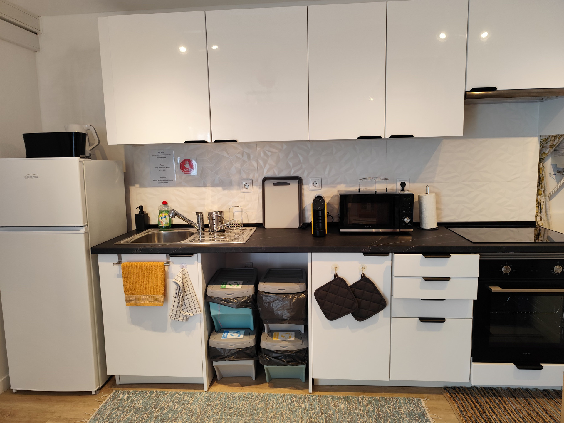 Kitchen with appliances and cabinets