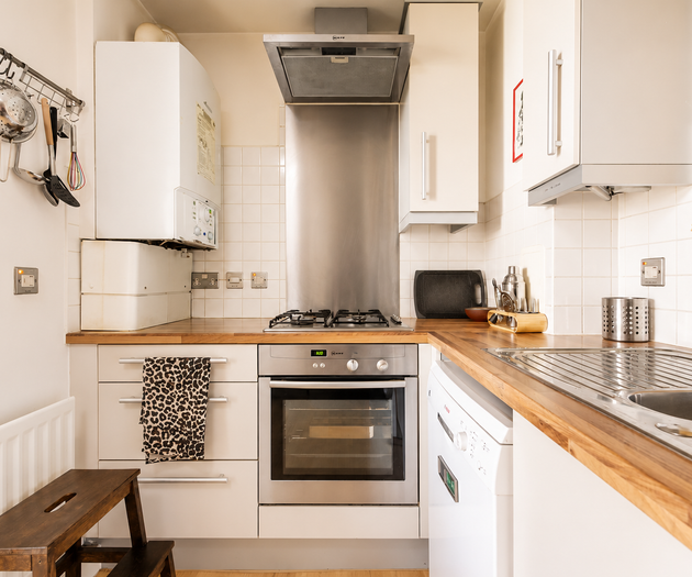 Bright artistic flat in Central East London