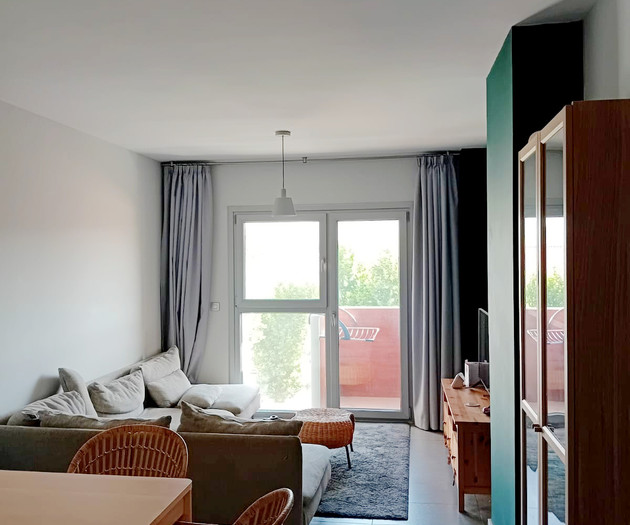 Full apartment conveniently located, 3+ months