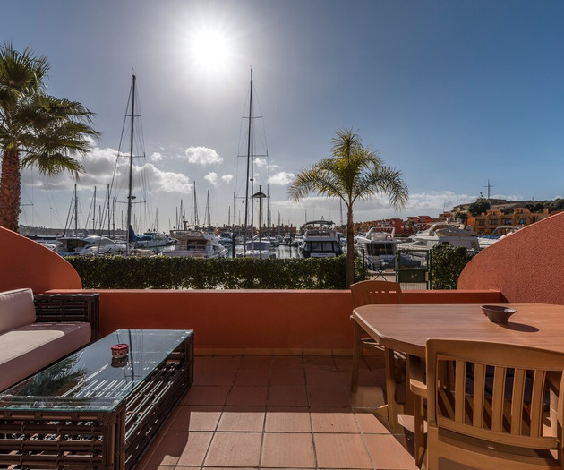 Luxury Apartment, Marina, Beach & Pool
