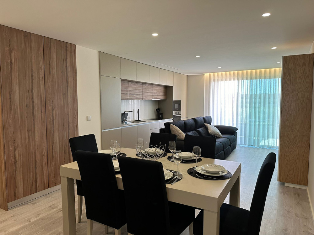 3-bedroom apartment near the beach preview