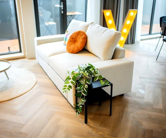 Charming City Penthouse Studio KS