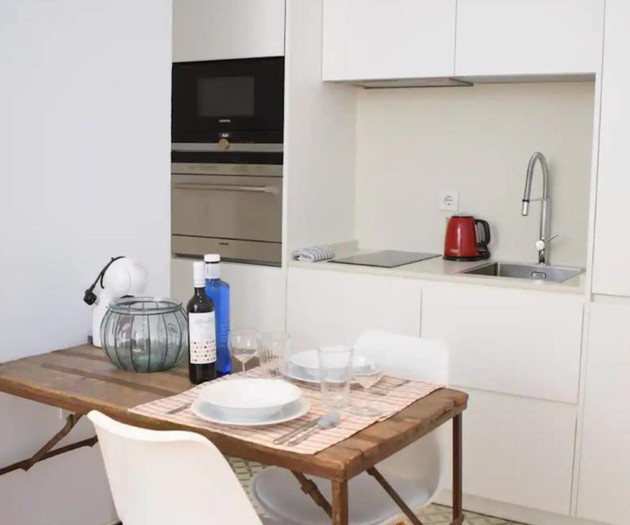 Holidays2Malaga Azucena Central French Balcony
