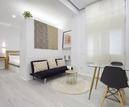 Charming Madrid El Carmen - quiet studio