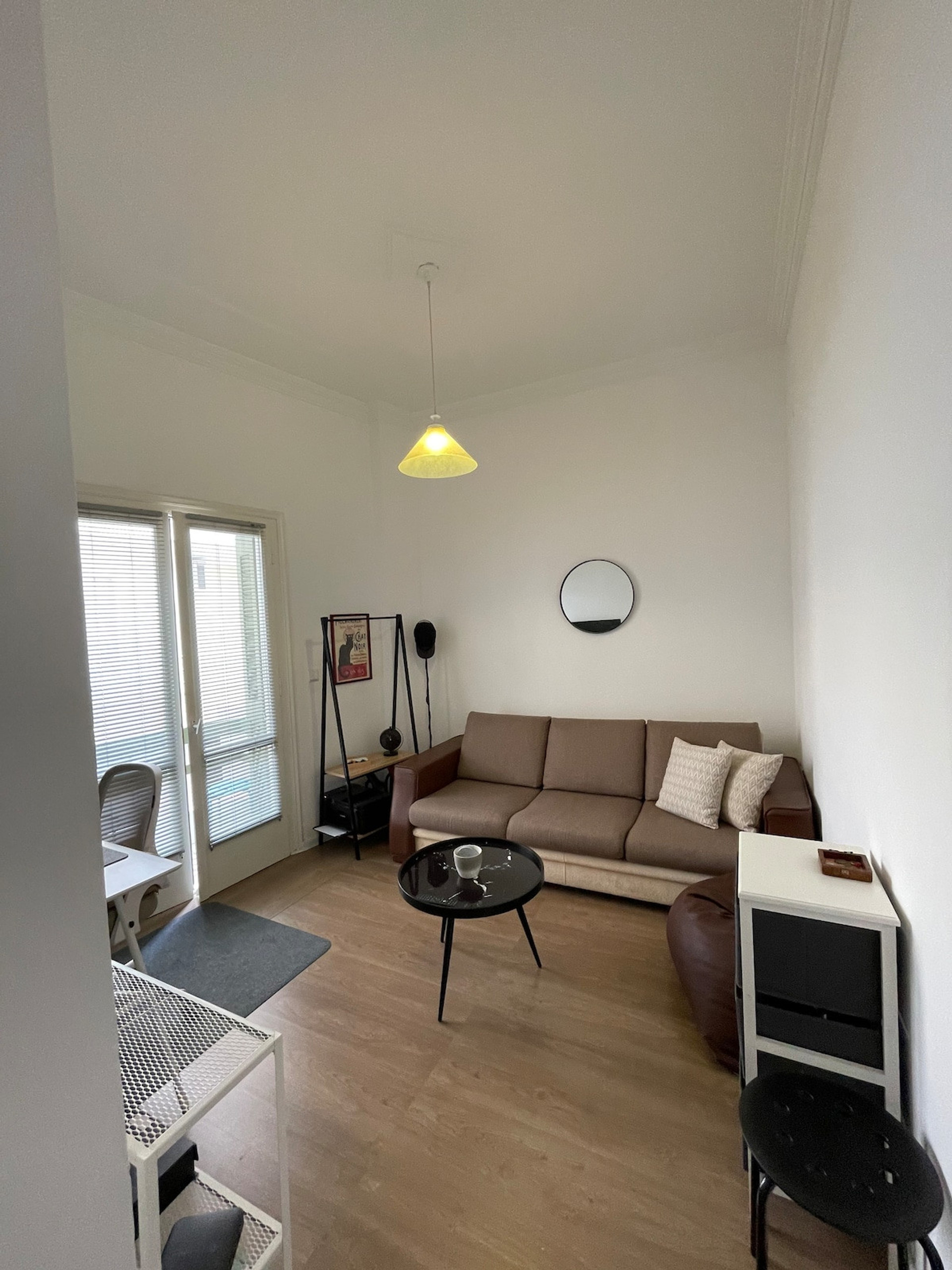 Living room image 1
