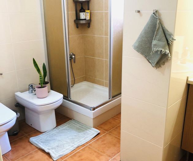 Spacious studio, 2min walk from beach