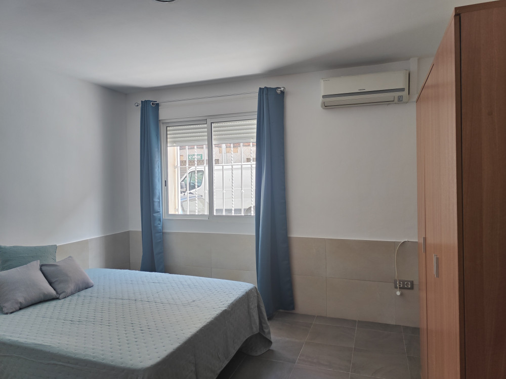 Double room 250mts to the beach 550mts University