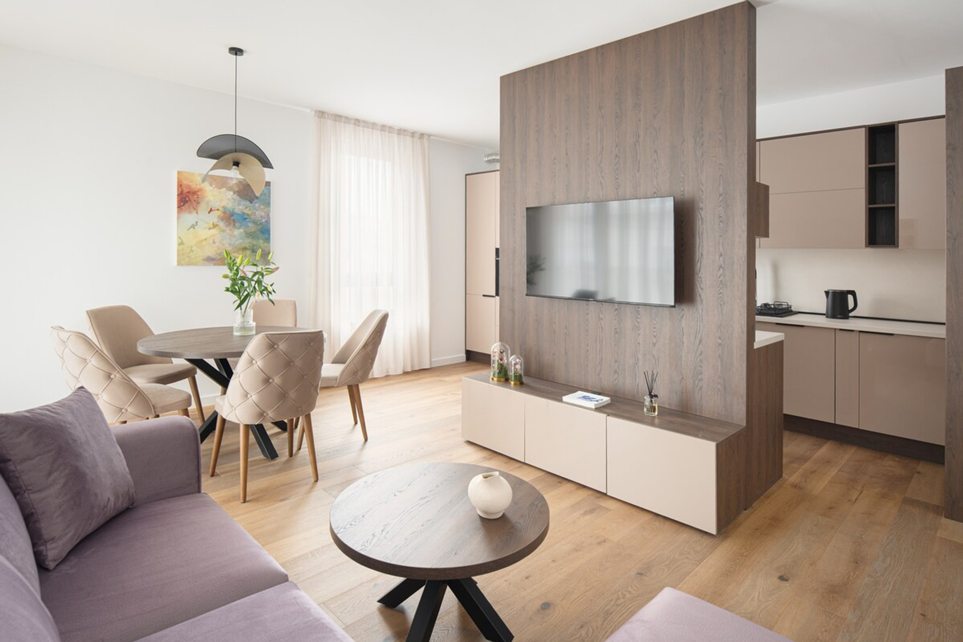 Living room image 2