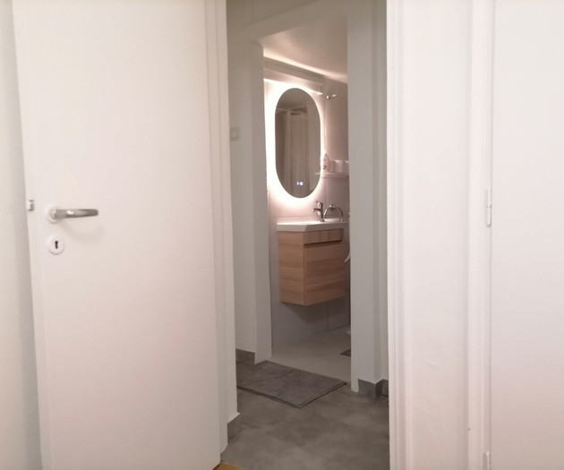 Acropolis Delux 1st FLR Aprt up 4 guests