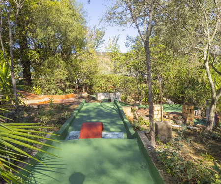 Cubo's Quinta de los Cisnes & minigolf included