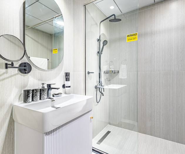 Near Miracle Garden | 1BR, Pool+Gym, Balcony Arjan