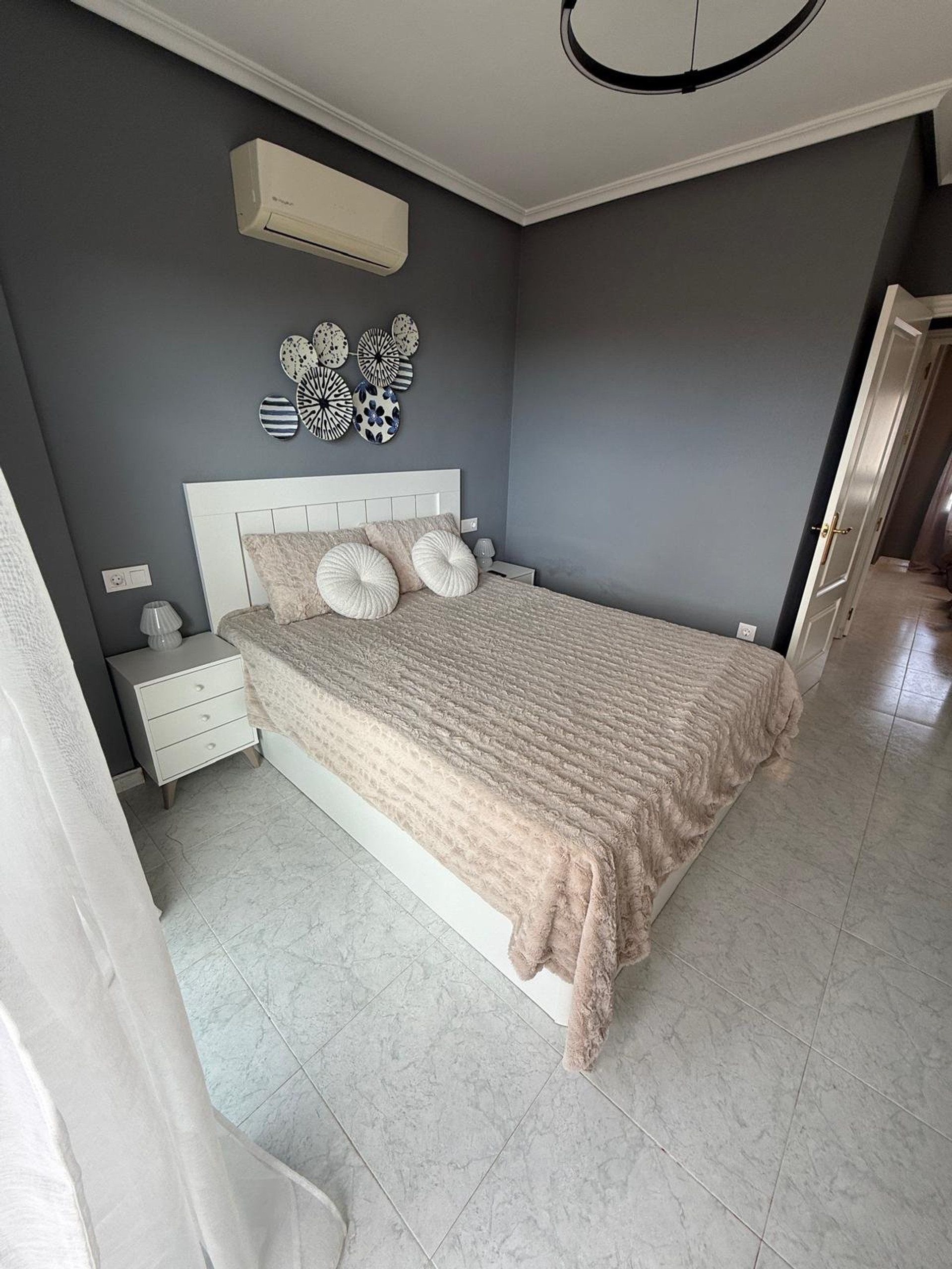 Bedroom with double bed
