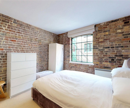 Two Bedroom Converted Warehouse, London