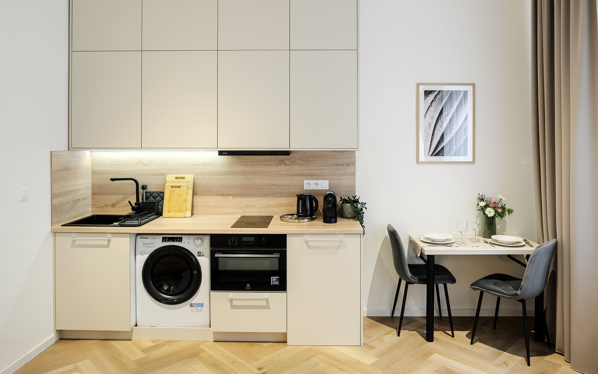 Kitchen and dining area