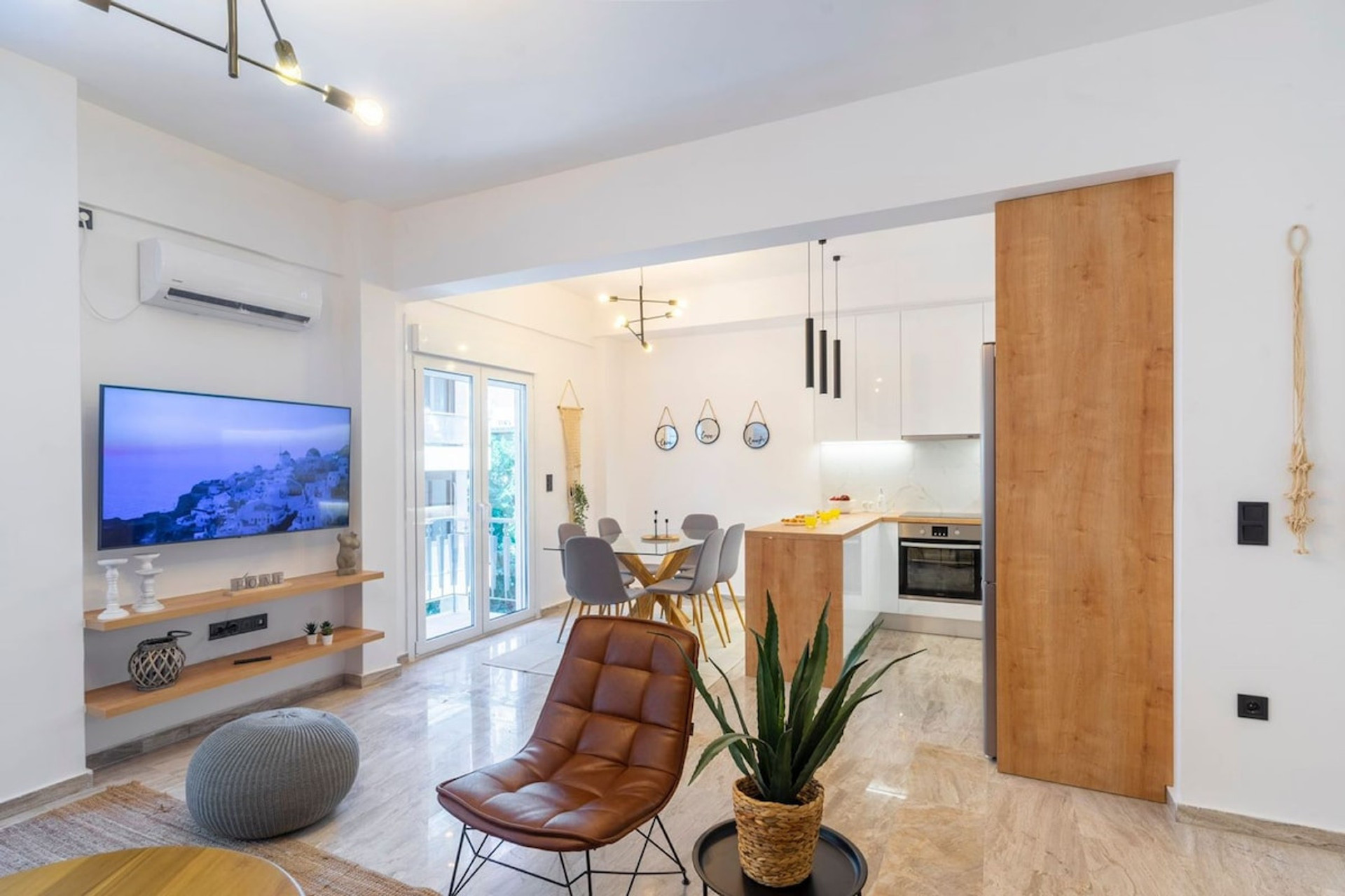 Spacious living area