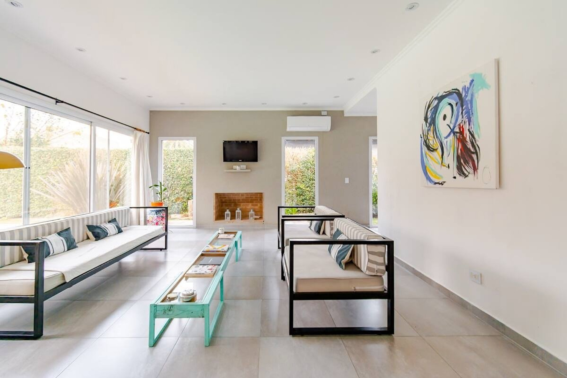 Spacious living room with fireplace
