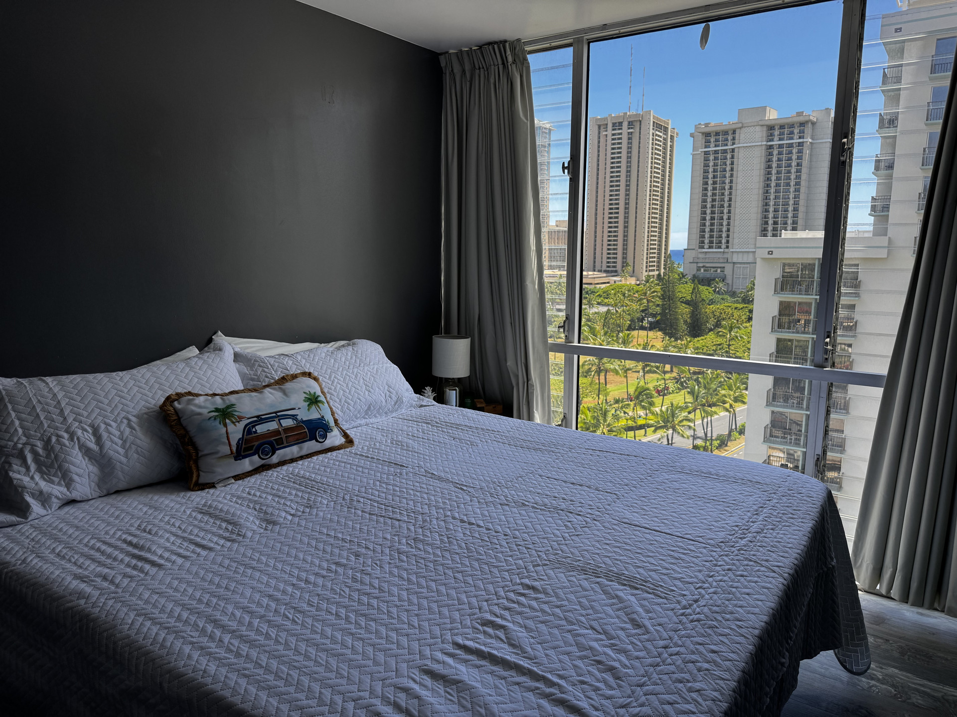 king size bed