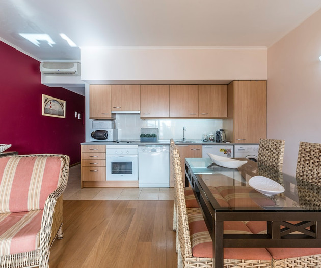 Luxury Apartment, Marina, Beach & Pool