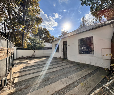 Historic house in trendy Melville